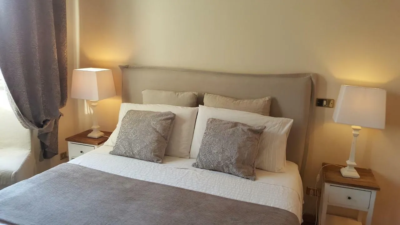 Bed & Breakfast A Casa Di Lia A Roma 2*, Rome Italy